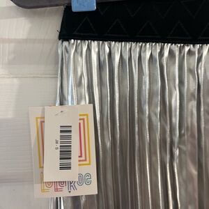 LuLaRoe Silver and Black Skirt with Pleated Texture